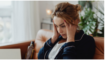 Stress e pelle: come si riflette sul viso